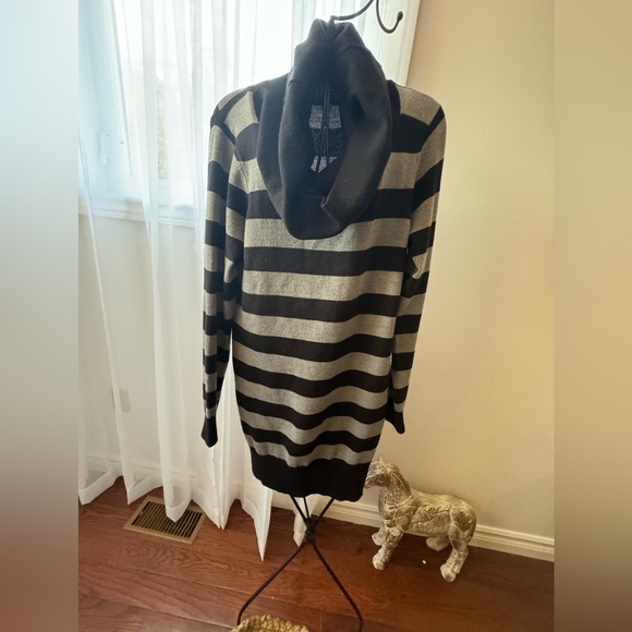 Sweater Dress NWOT - Picture 3 of 3